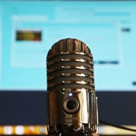 صناعة محتوى إبداعي